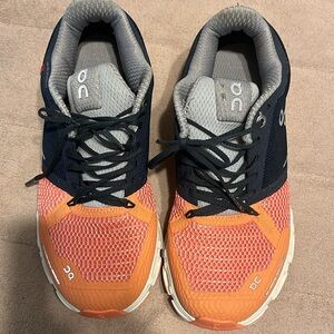 On Cloud Cloudtec Swiss Engineering women’s peach grey running shoes size 6.5